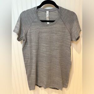 Lululemon swiftly tech top